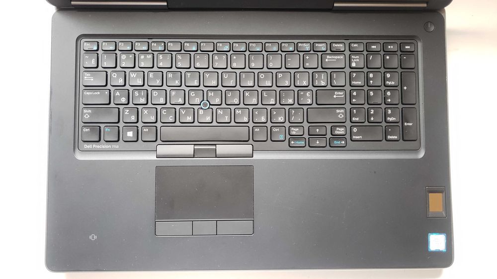 Ноутбук Dell Precision 7710 i7-6820hq 16GB 128GB+ 512GB SSD nVidia 4Gb