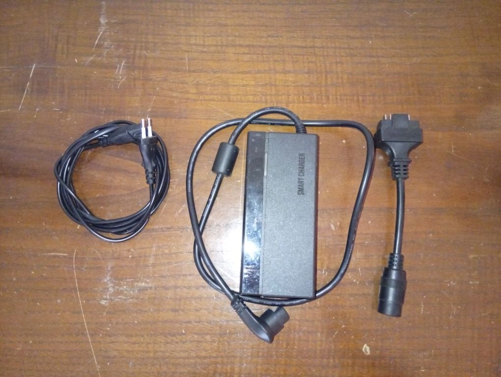 Bateria e-pack smart de e-bike (Giant Momentum) de 500Wh e carregador.