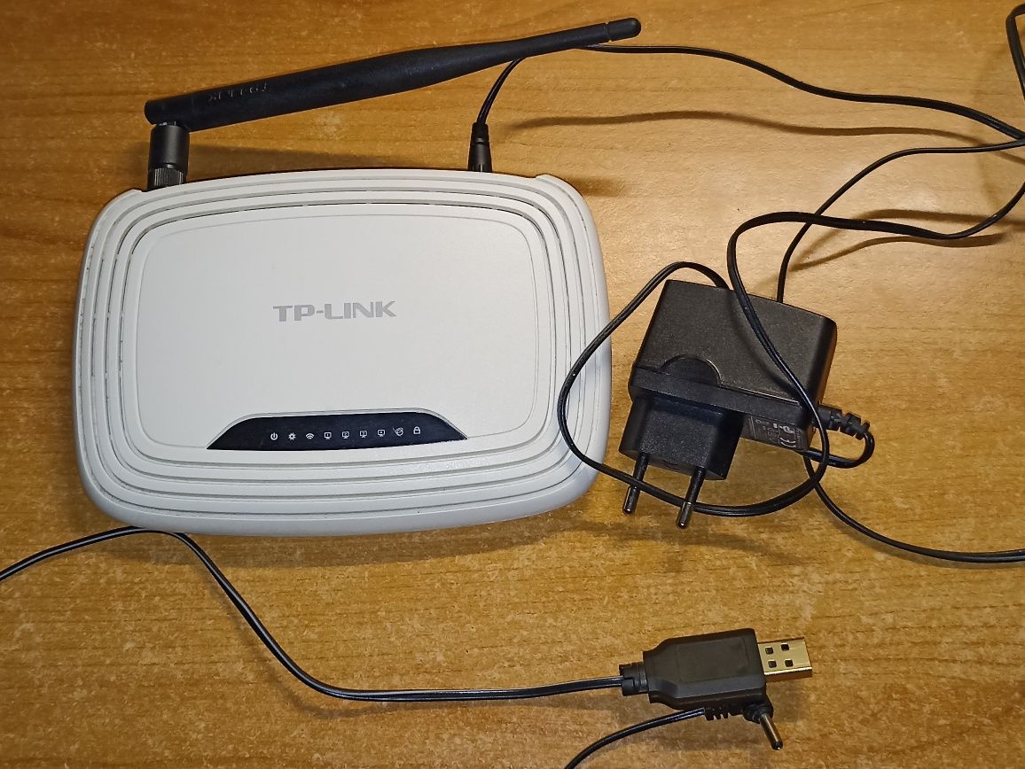 Продам роутер TP-LINK + адаптер на 5v