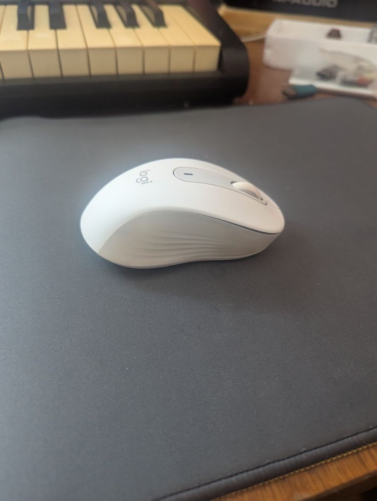Мишка logitech m650