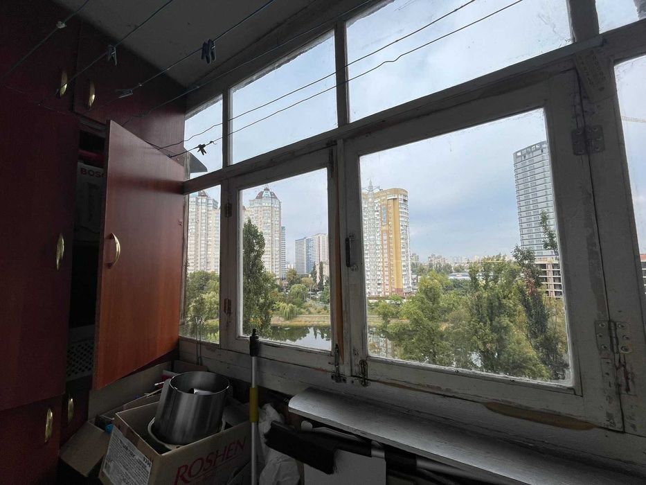 Продам 1-к видовую квартиру ул. Энтузиастов 27 возле м. Левобережная!