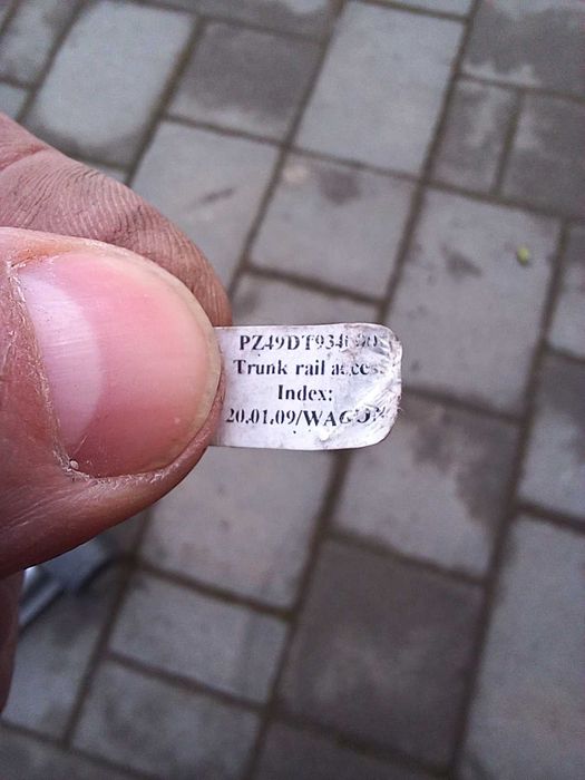 PZ49DT934000 Телескопічна штанга ( тримач багажу) Toyota Avensis 3 Wag