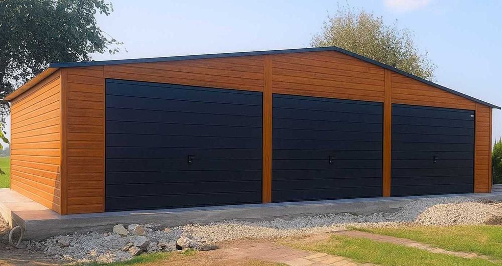 Garaż blaszany 10x6 drewnopodobny trzystanowiskowy dwuspadowy