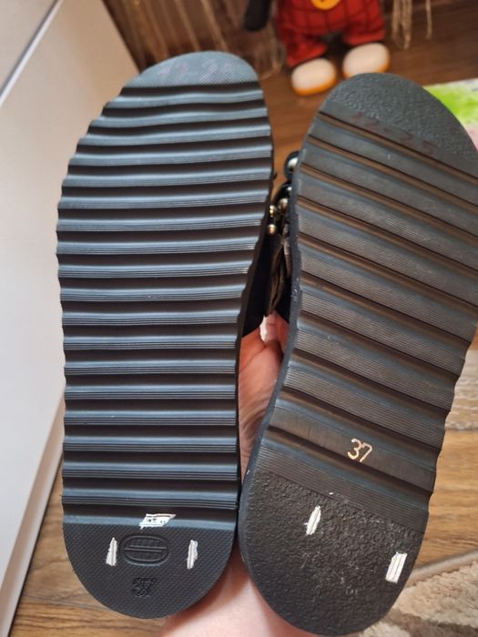 Кожані шльопанці сандалії Foletti