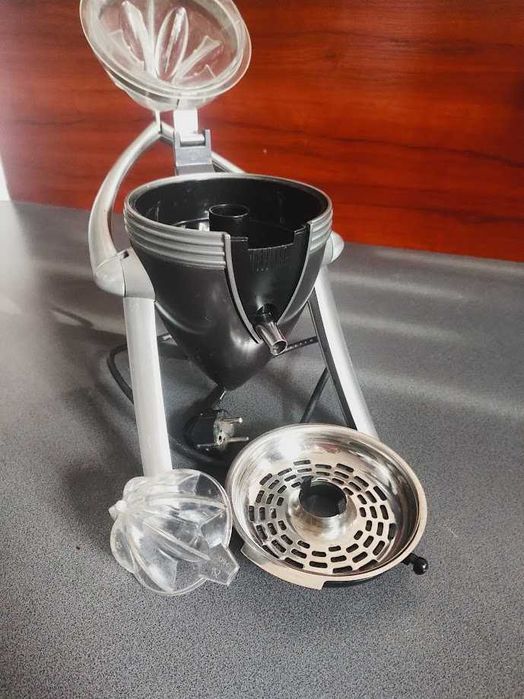 wyciskarka do cytrusów Delonghi Esclusivo