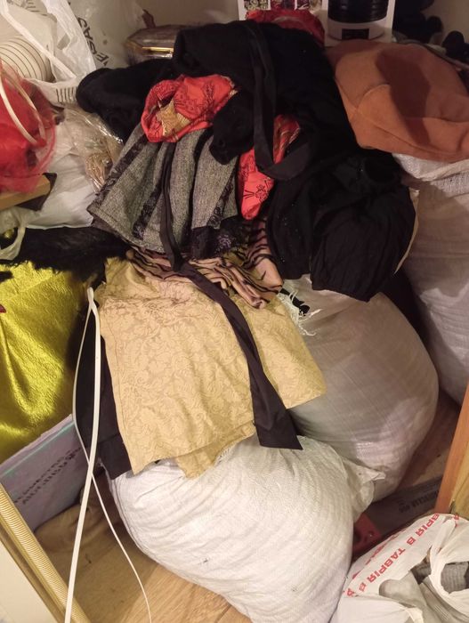 Одежда женская в подарок.