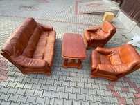 Sofa,fotele, stół, krzesła