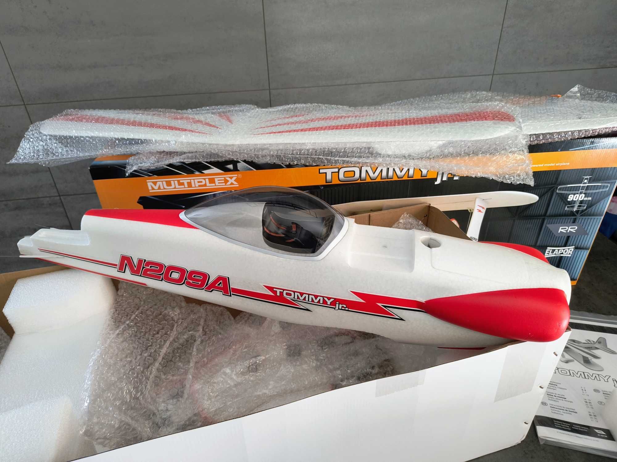 Samolot RC Multiplex Tommy Jr wersja RR - przepiękny dwupłatowiec NOWY