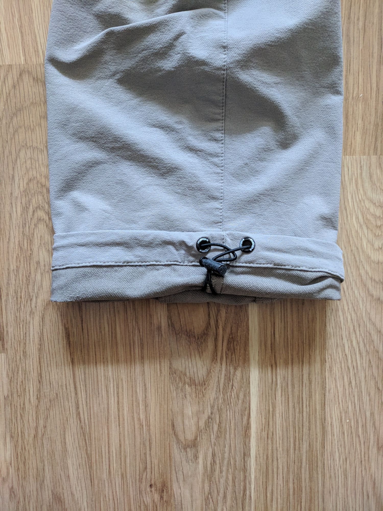 Эластичные трекинговые softshell штаны maloja