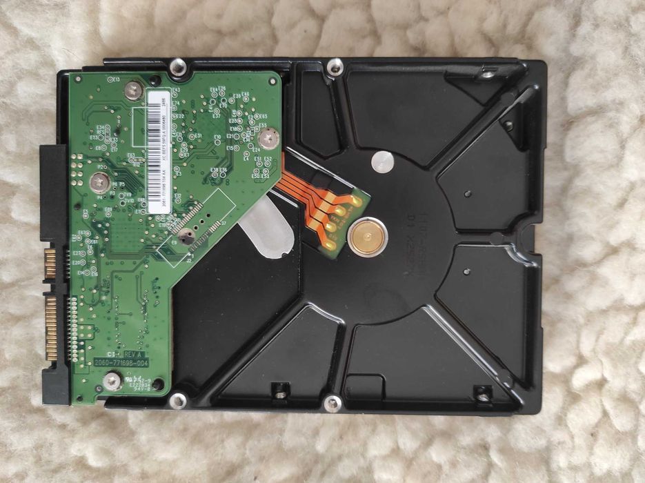 Dysk WD 3.5, 2TB - uszkodzony ale działa
