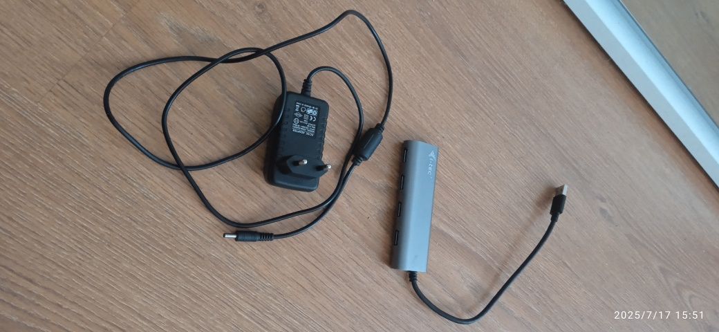 i- tec USB 3.0  Metal  HUB 4 Port. Z zasilaczem