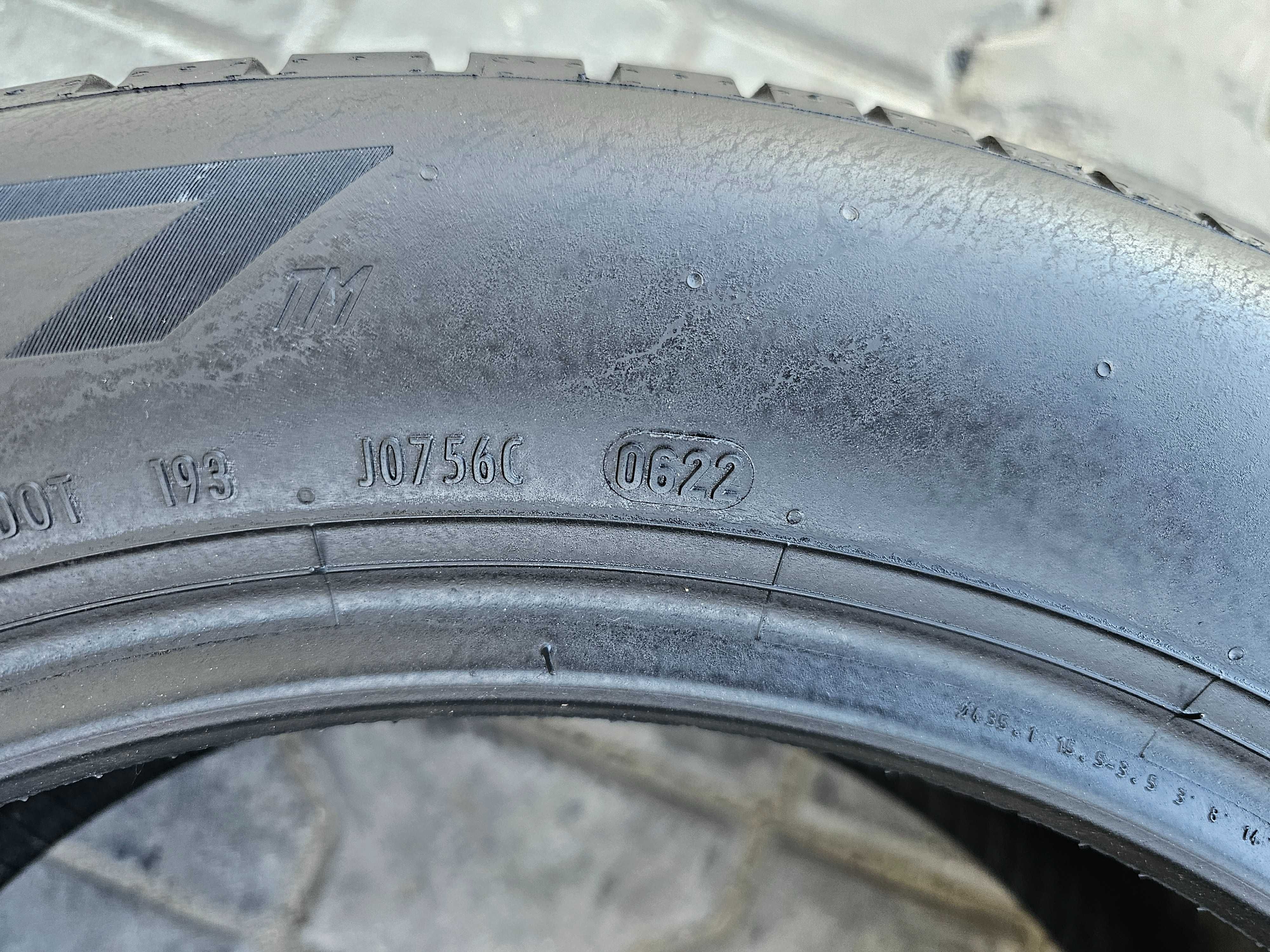 Lato Pirelli 215/55 R17 5.5mm