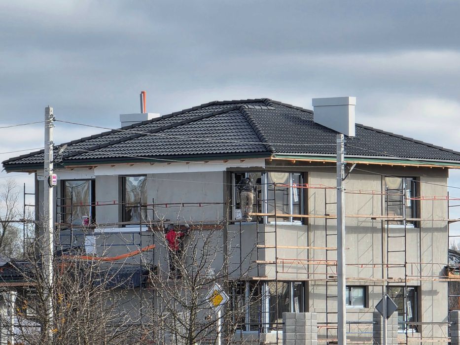 Бригада покрівельників. Монтаж та ремонт дахів. Крыши под ключ