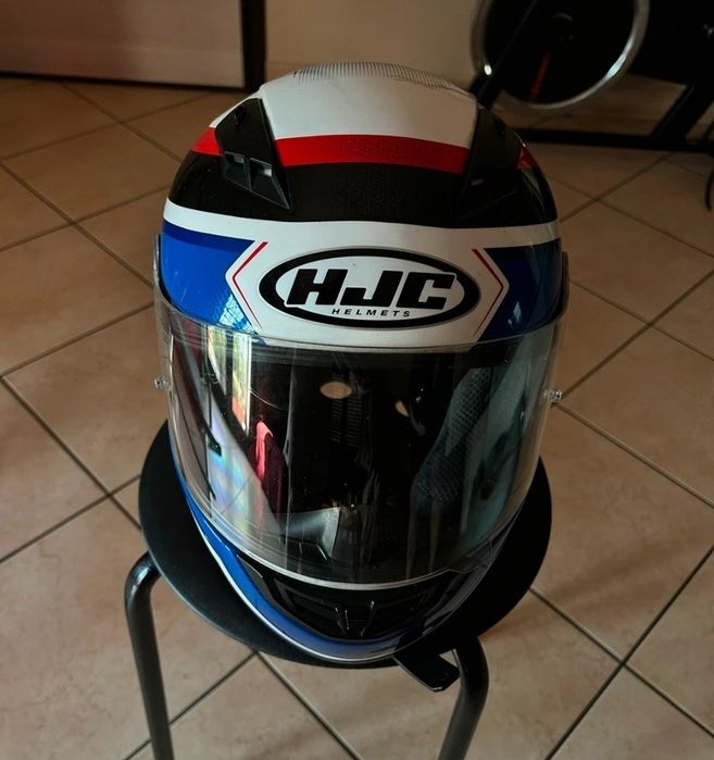 Capacetes  H J C   tamanhos L  em bom estado