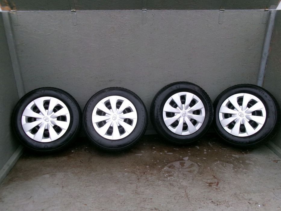 Toyota Corolla E21 Koła stalowe 195/65/15 Zimowe Firestone
