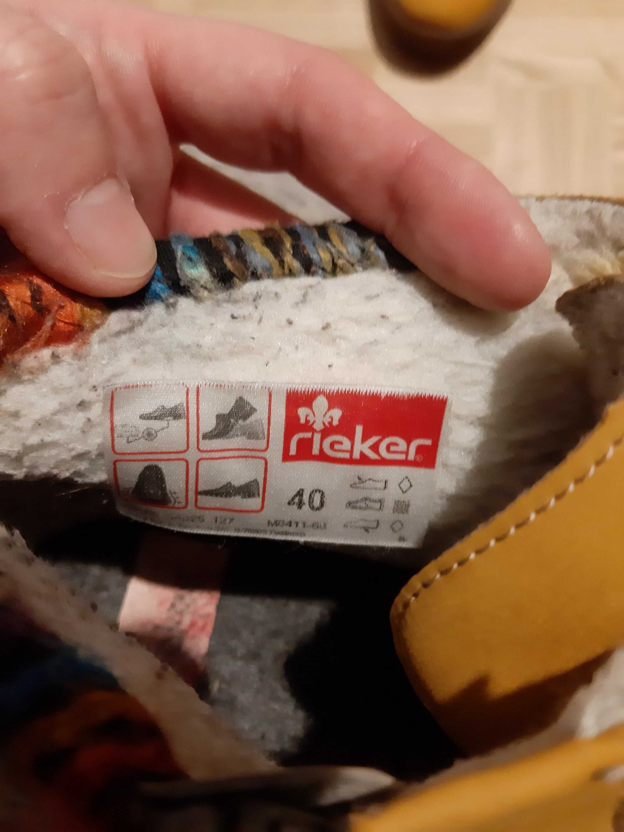 Buty, botki Rieker zimowe, jesienne, rozmiar 40, nubuk, zamek