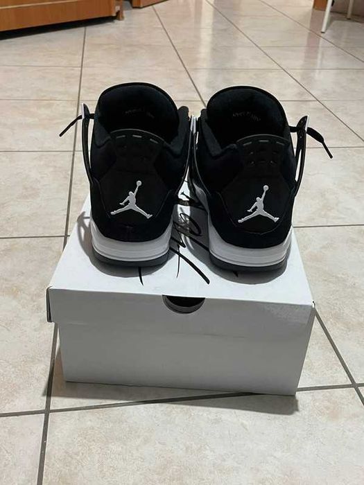 Buty meskie Mokasyny Jordan_4_Retro_White_Thunder R.40