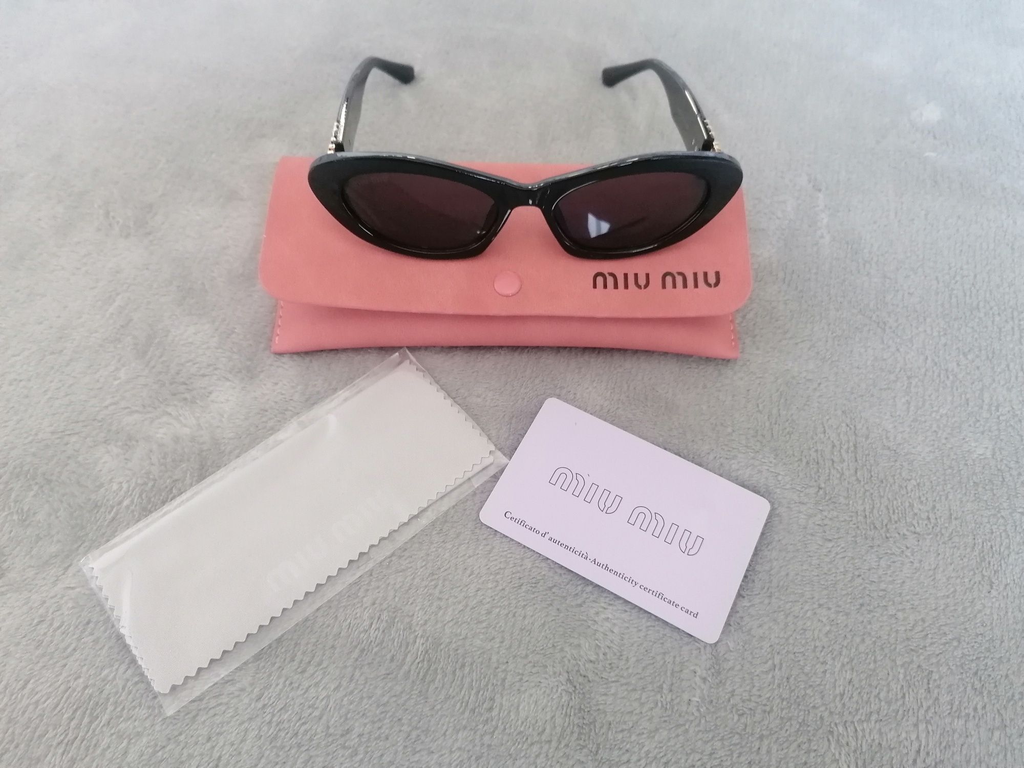 Oculos de sol Miu Miu
