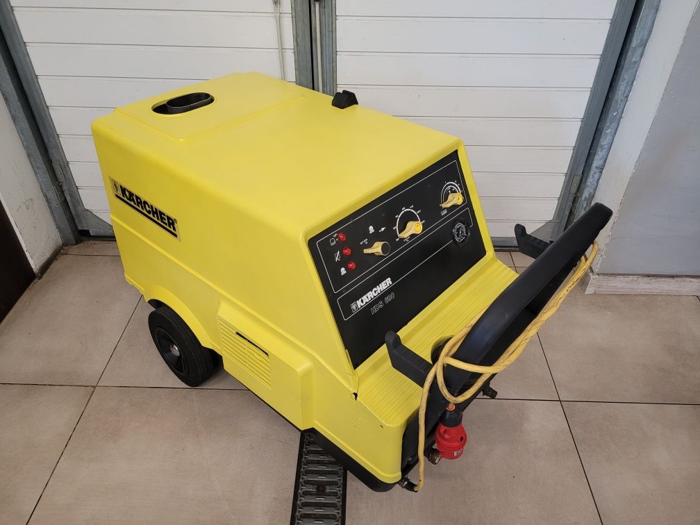 Myjka Ciśnieniowa Karcher HDS 690 * Gorąca Woda * Wolnoobrotowy silnik