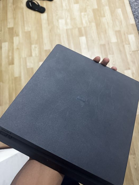 Playstation 4 com 2 controles