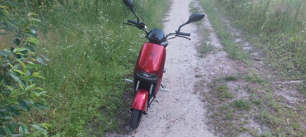 Електроскутер Space Triton 10