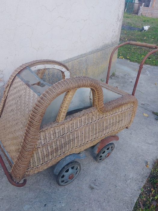 Sprzedam wózek dla dzieci zabytek