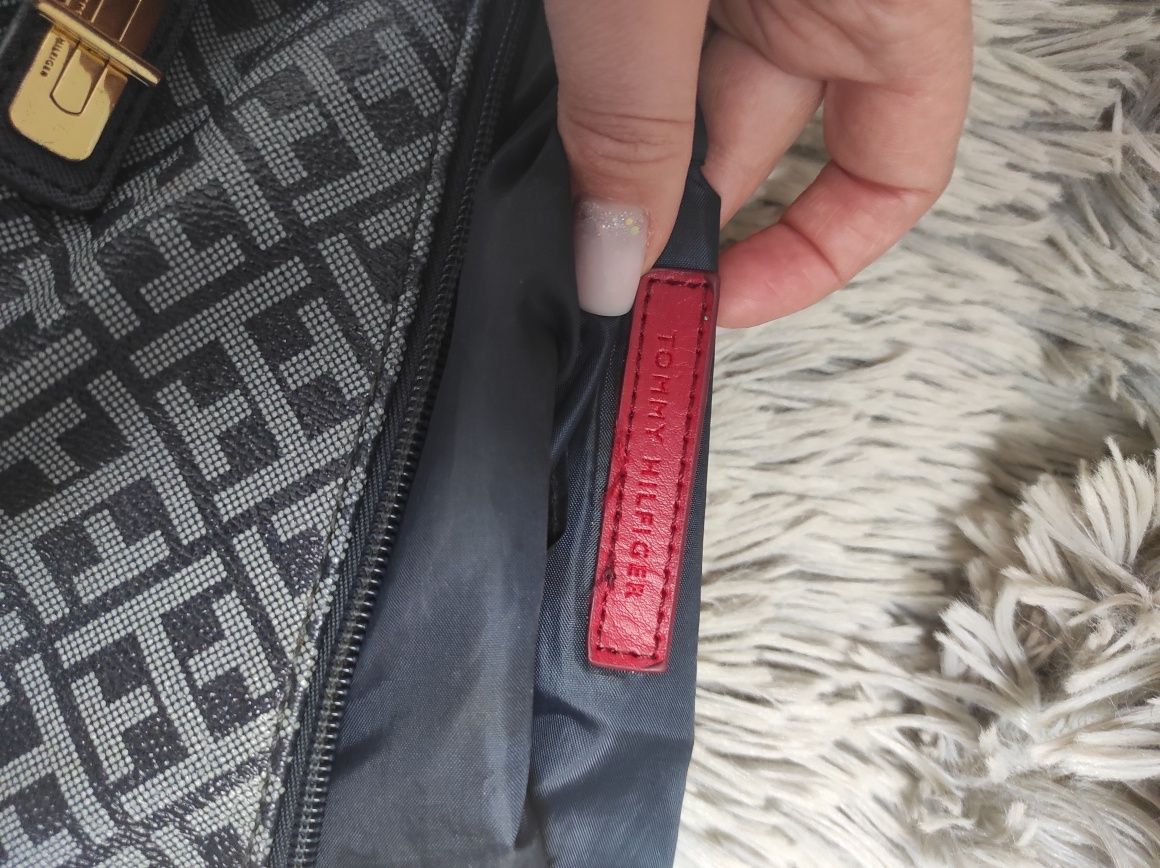 Tommy Hilfiger torebka listonoszka damska