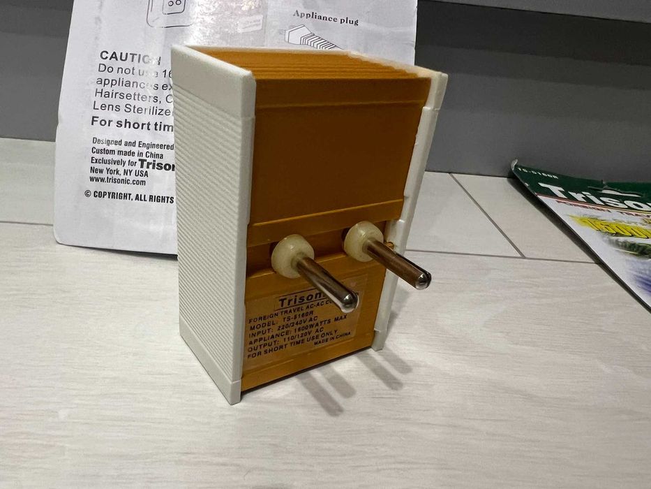 Понижувач напруги 220В - 110В/120В | 1600W | Конвертер, Перетворювач