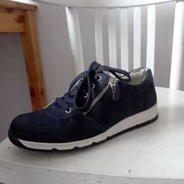 Granatowe Damskie Sneakersy firmy "MEDICUS", Zamszowe, r. 5