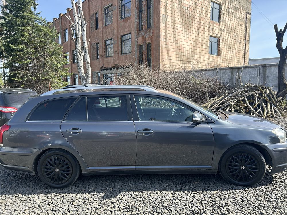 Продам Toyoty Avensis