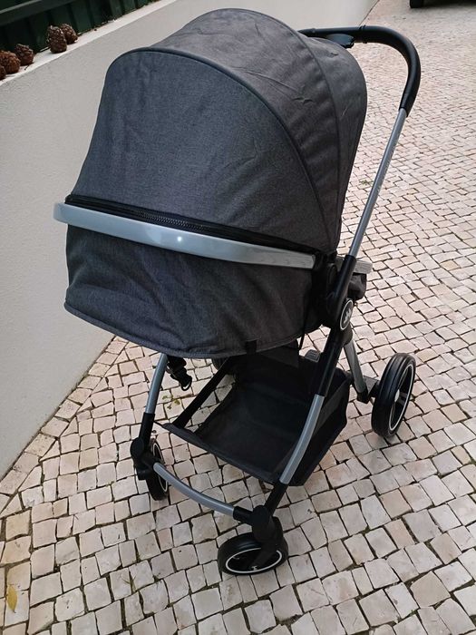 Carrinho de bebé novo