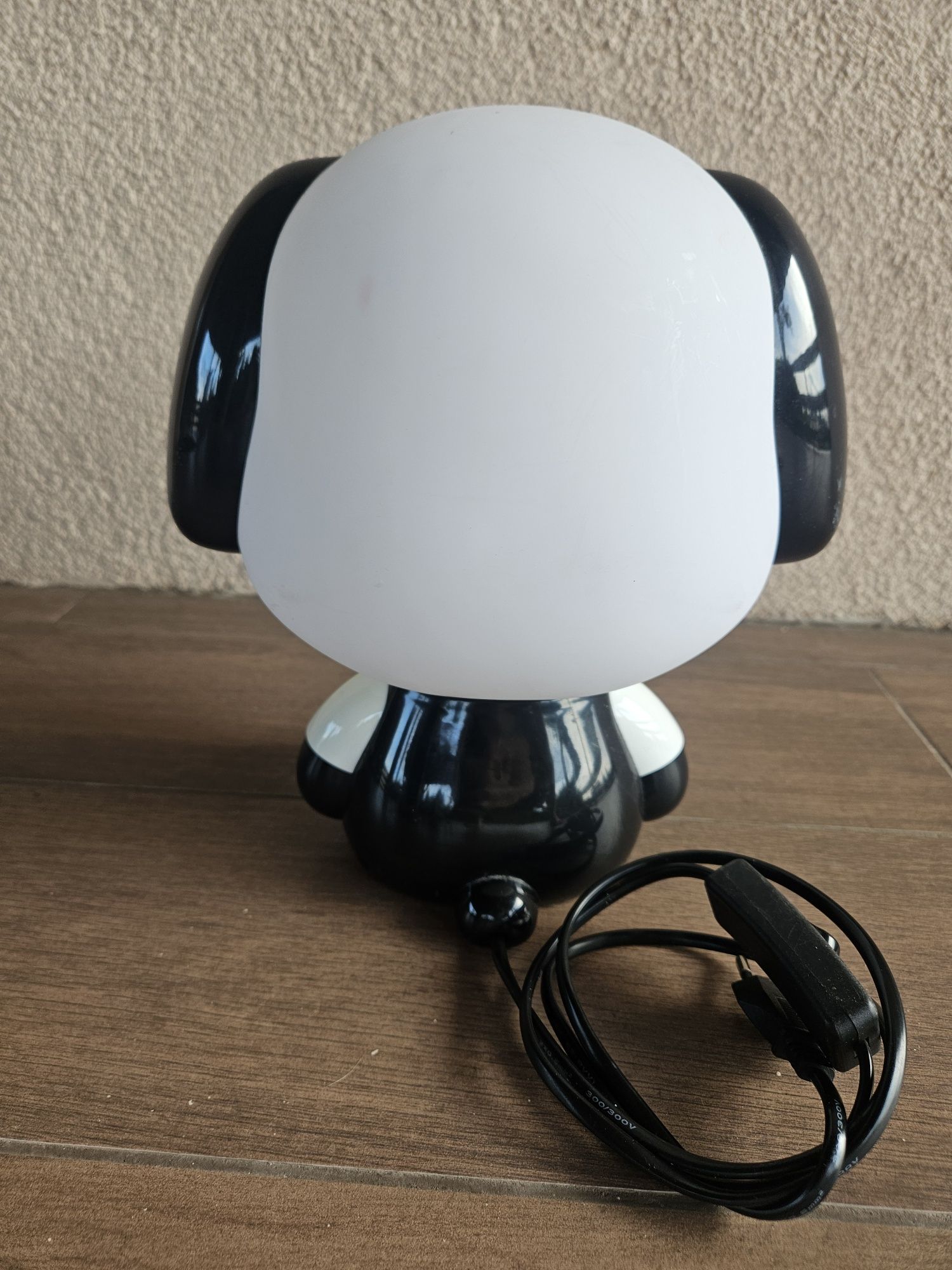 Lampka Snoopy w stanie idealnym z żarówką led.