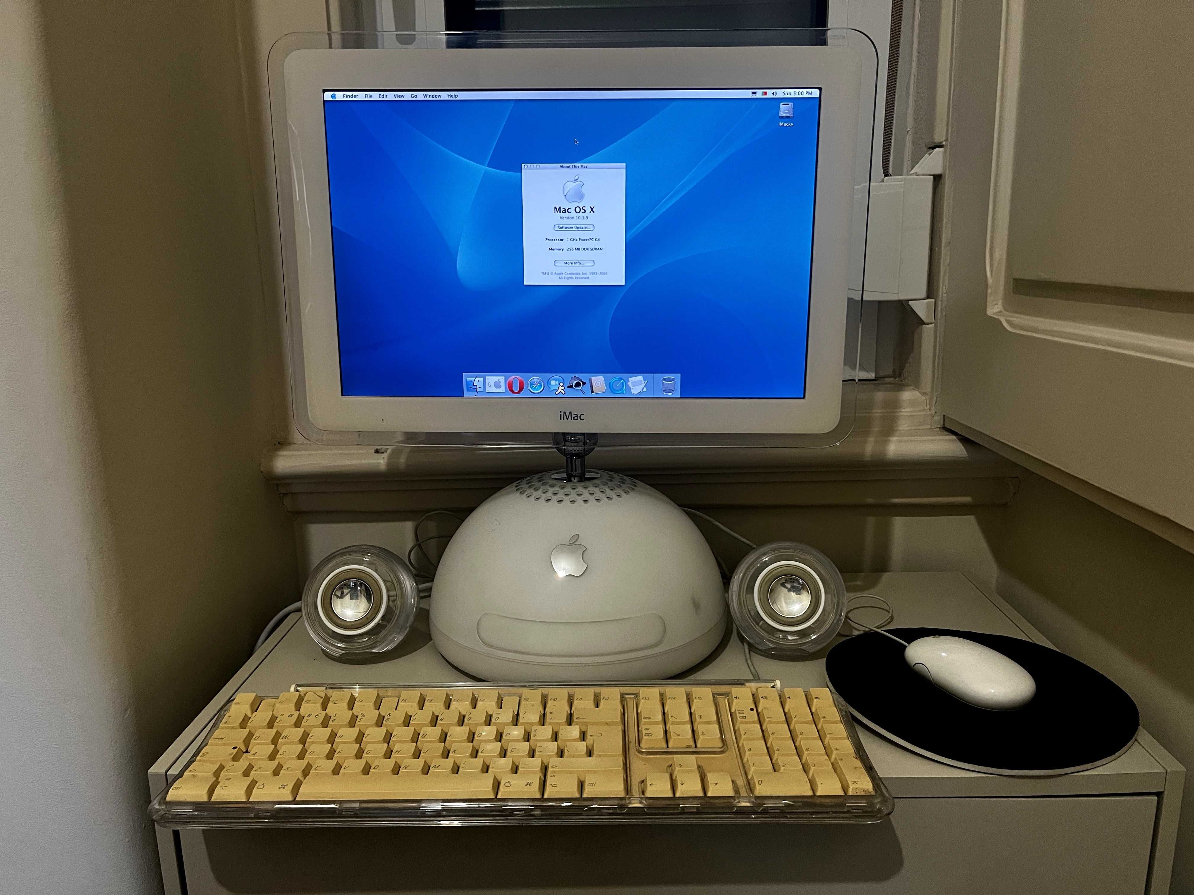 Computador Apple iMac G4 17" modelo Candeeiro Completo