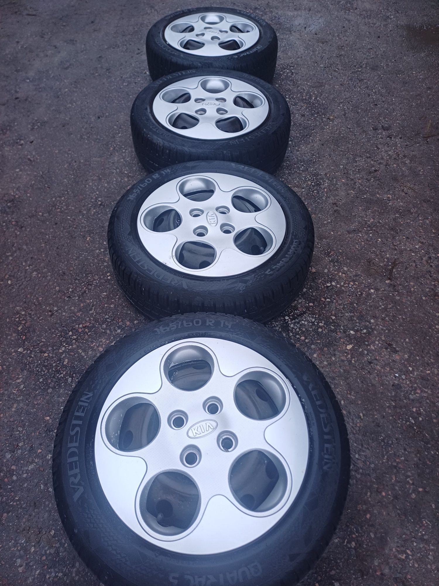 Koła całoroczne 14" 4x100 et49 5J Hyundai i10 Kia Picanto 165 60 R14