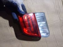 Toyota avensis t27 12-15 lift LAMPA prawa tył w klapę europa