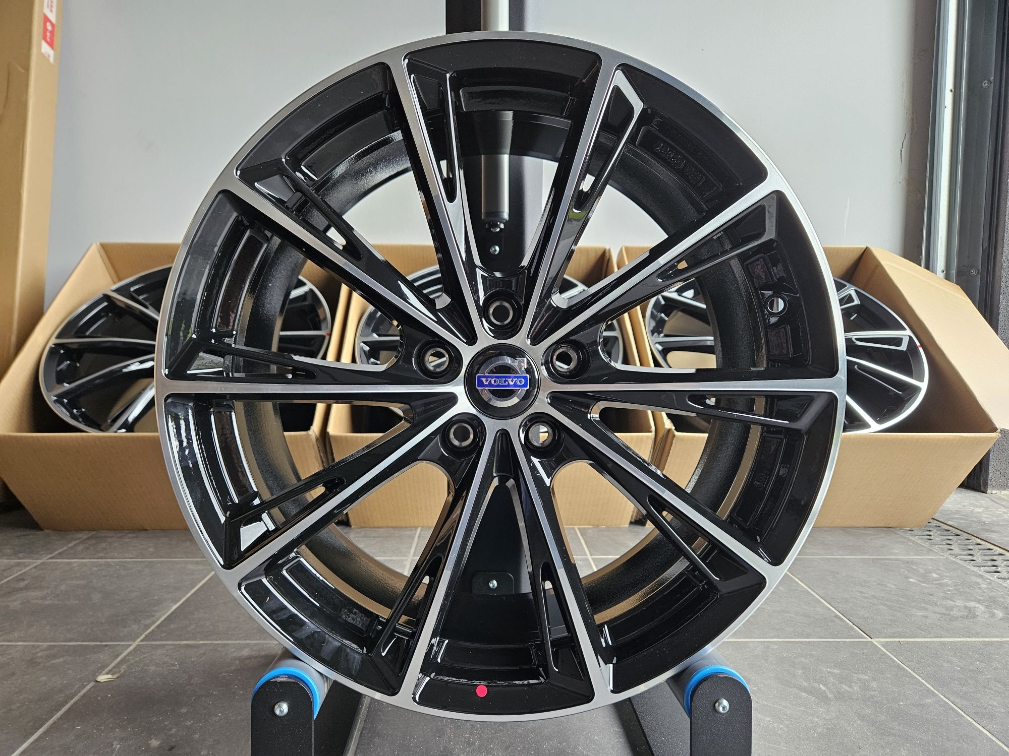 VOLVO XC60 19 " Nowe 5x108 XC40 S60 V60 CC V70 V90 Cross Country Felgi