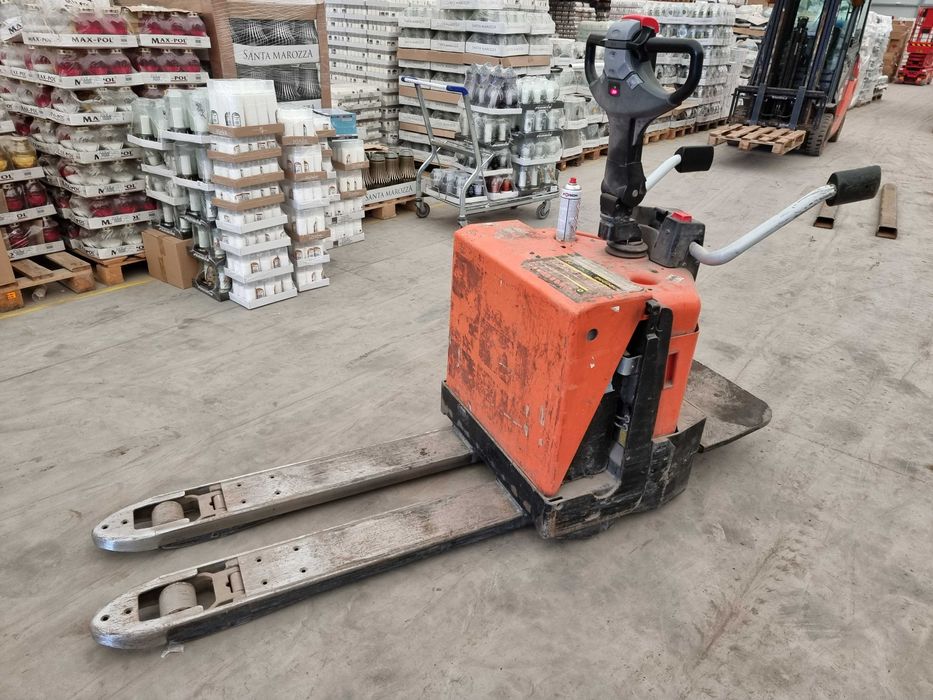 Wózek paleciak elektryczny, piesek Toyota BT model LPE 200/8 2014 rok