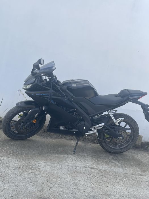 Motocykl Yamaha YZG R125 22r