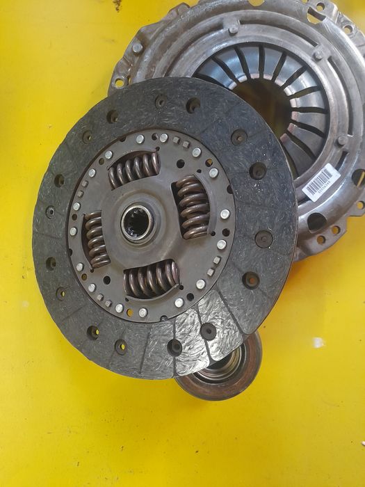 Продам щеплення на Опель Комбо 1.6