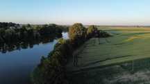 Działki budowlane z linią brzegową