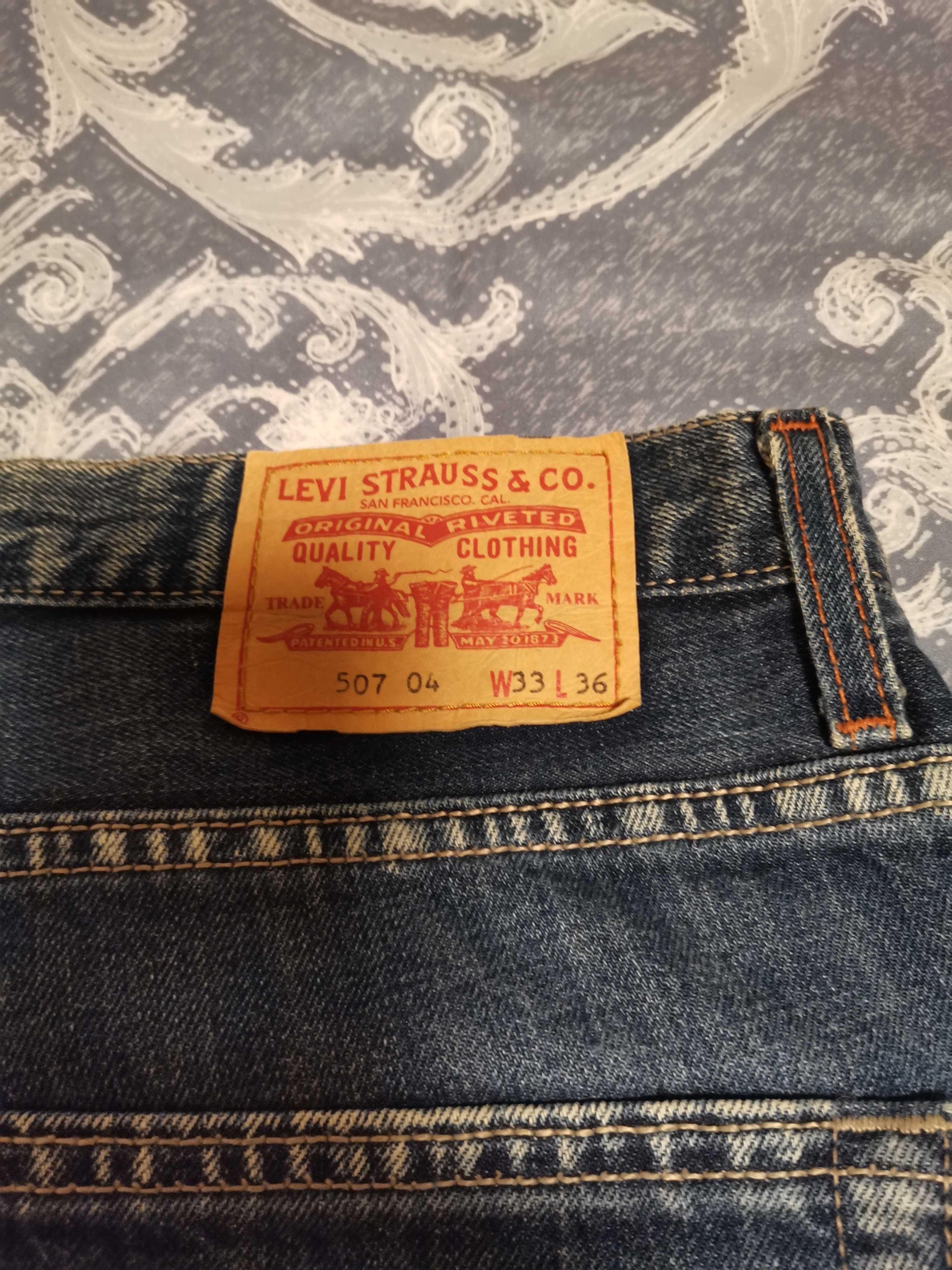 Calças Levi's 507 número  43/44 em muito bom estado