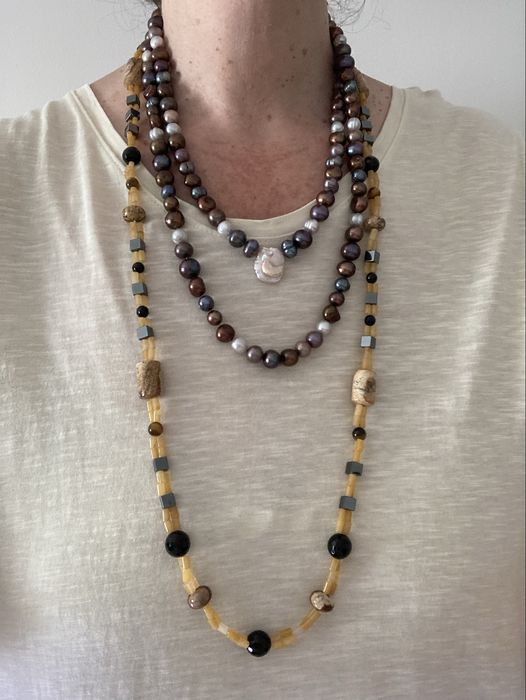 2 colares unicos e diferentes