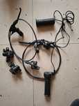 4x hamulce mechaniczne manetka