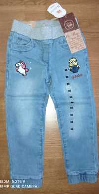 Nowe spodnie jeansowe CoolClub Minion w rozm 98