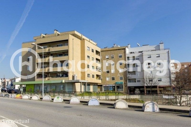 Loja T0 Arrendamento em Arcozelo,Barcelos