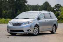 2015 Toyota Sienna XLE