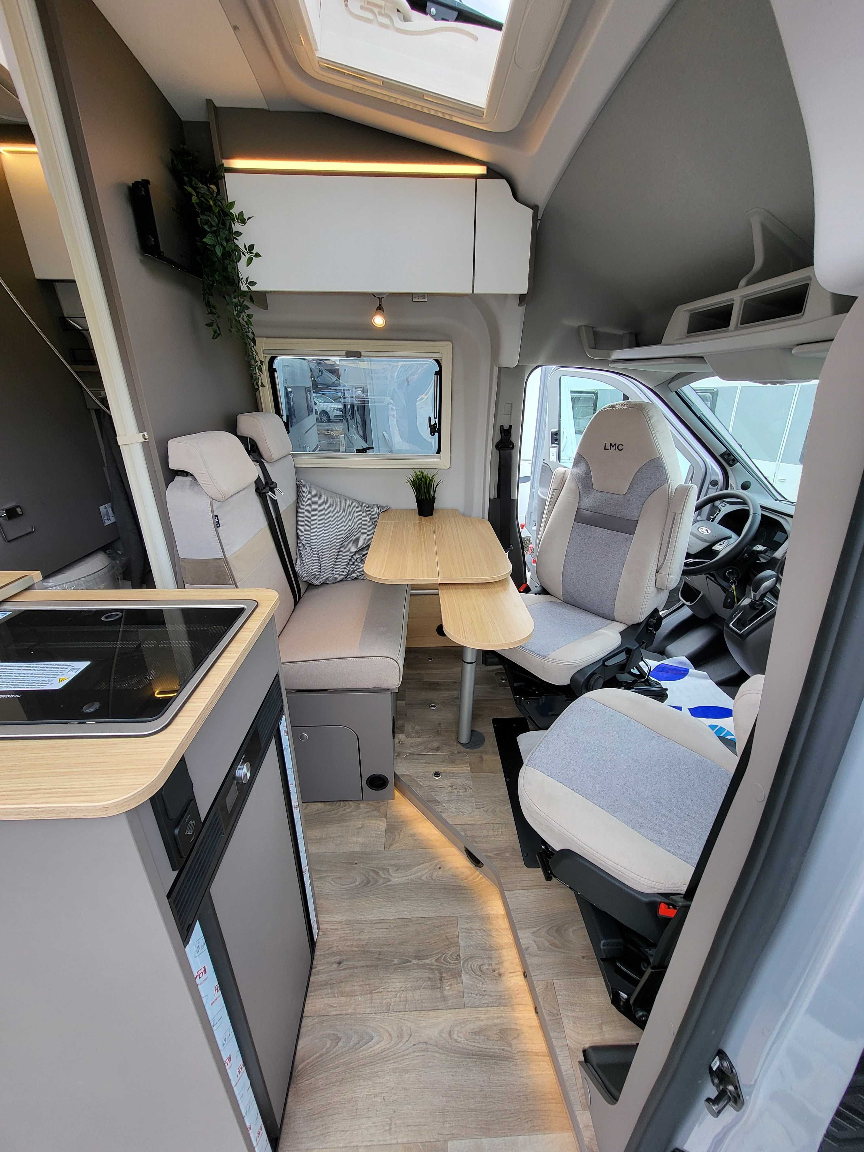 Wynajem kampervan 2+1 osobowy LMC INNOVAN 592 Ford Automat KellerKamp