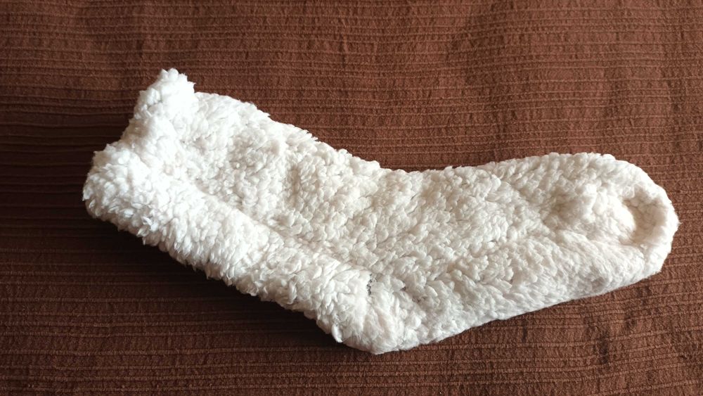 Meias antiderrapantes novas