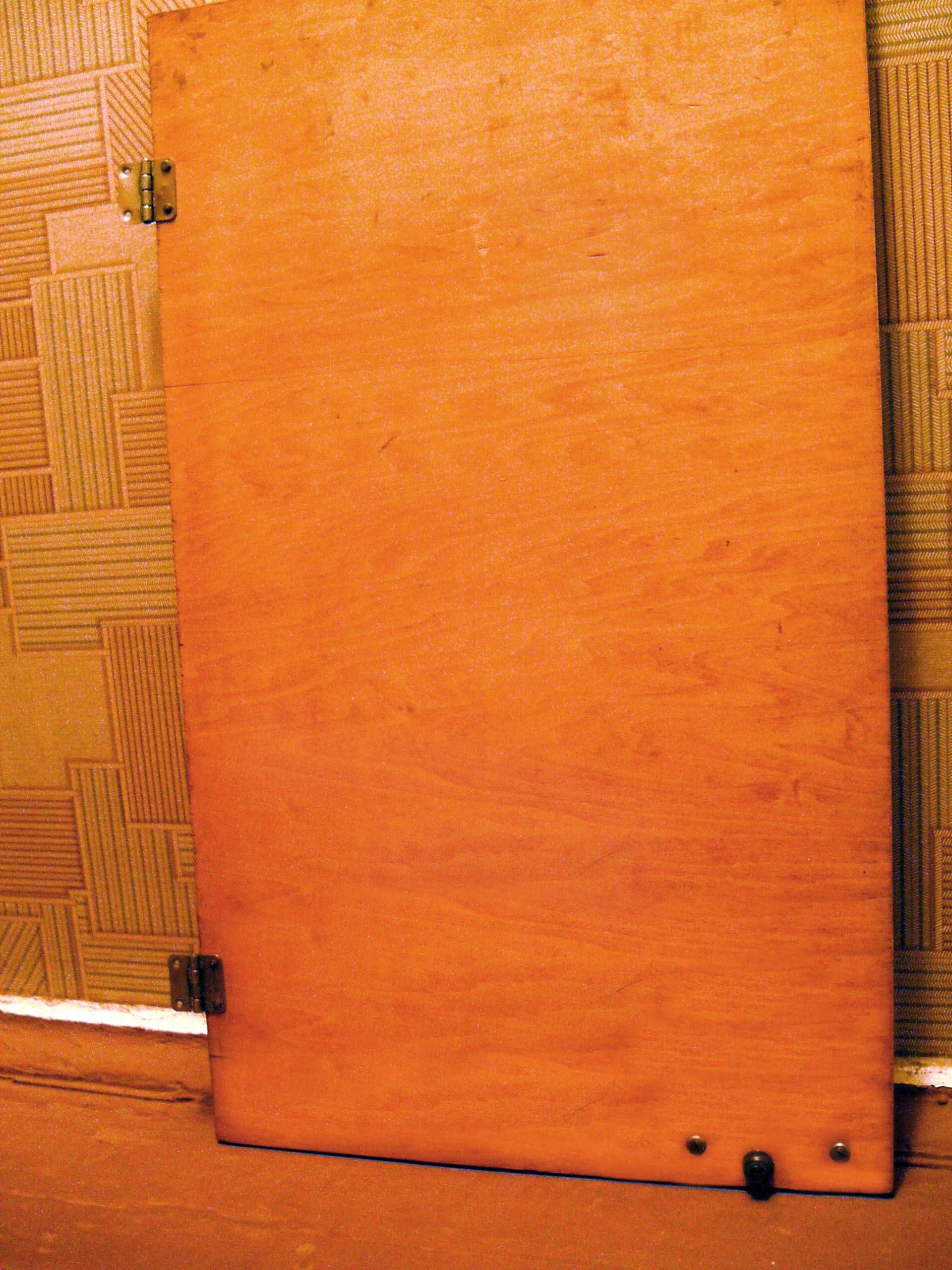 Дверцы деревянные для шкафа с магнитами изнутри 6 штук