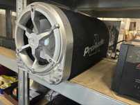 Subwoofer samochodowy ProAudio – mocny bas, solidna obudowa